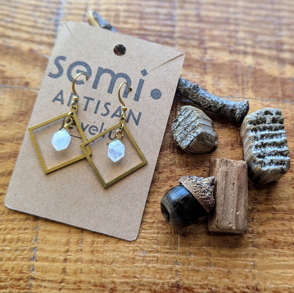 semi•ARTISAN jewelry Moonstone Square earrings